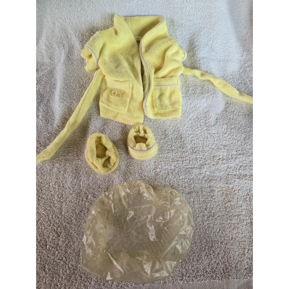 Lot CABBAGE PATCH KIDS CLOTHES Including Slippers And Shower Cap - Picture 2 of 11
